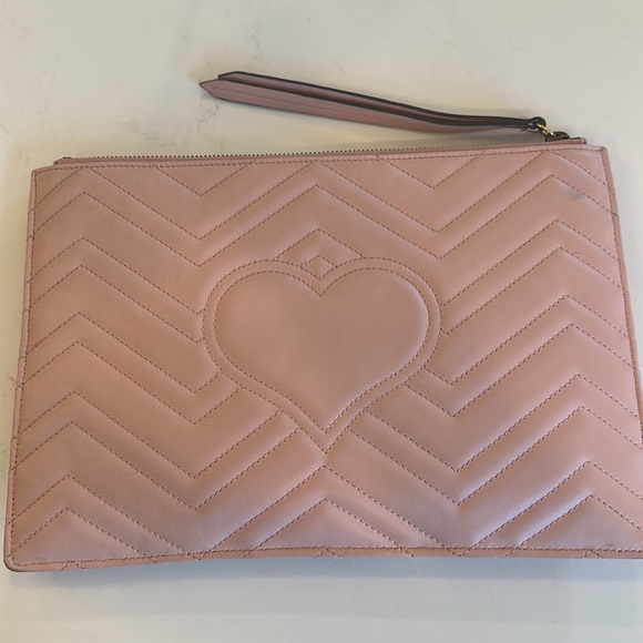 Gucci clutch- Barbie pink! - Picture 2 of 6